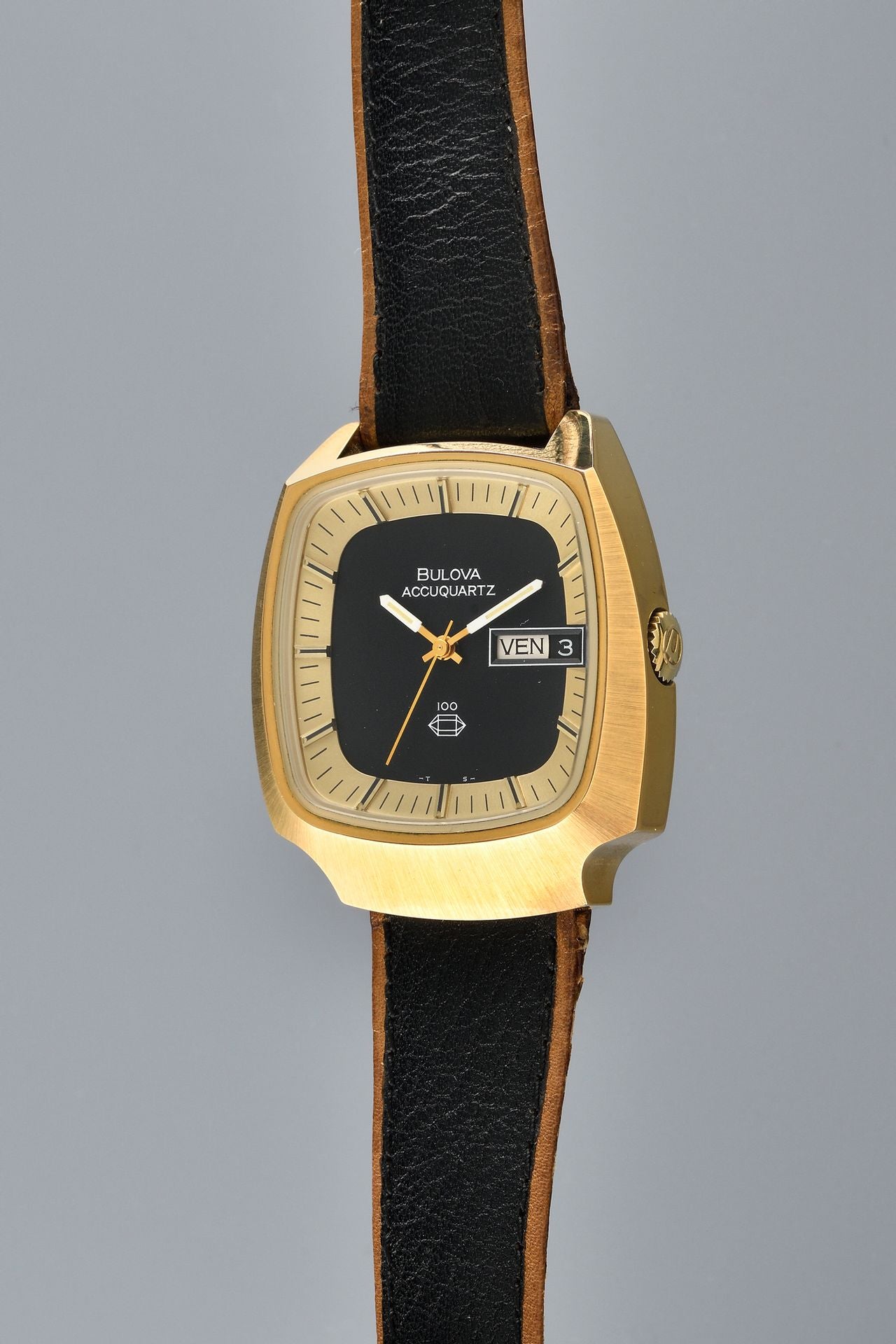 Montre BULOVA Accutron Vintage - Un Classique des Années 1975 avec Mouvement Diapason