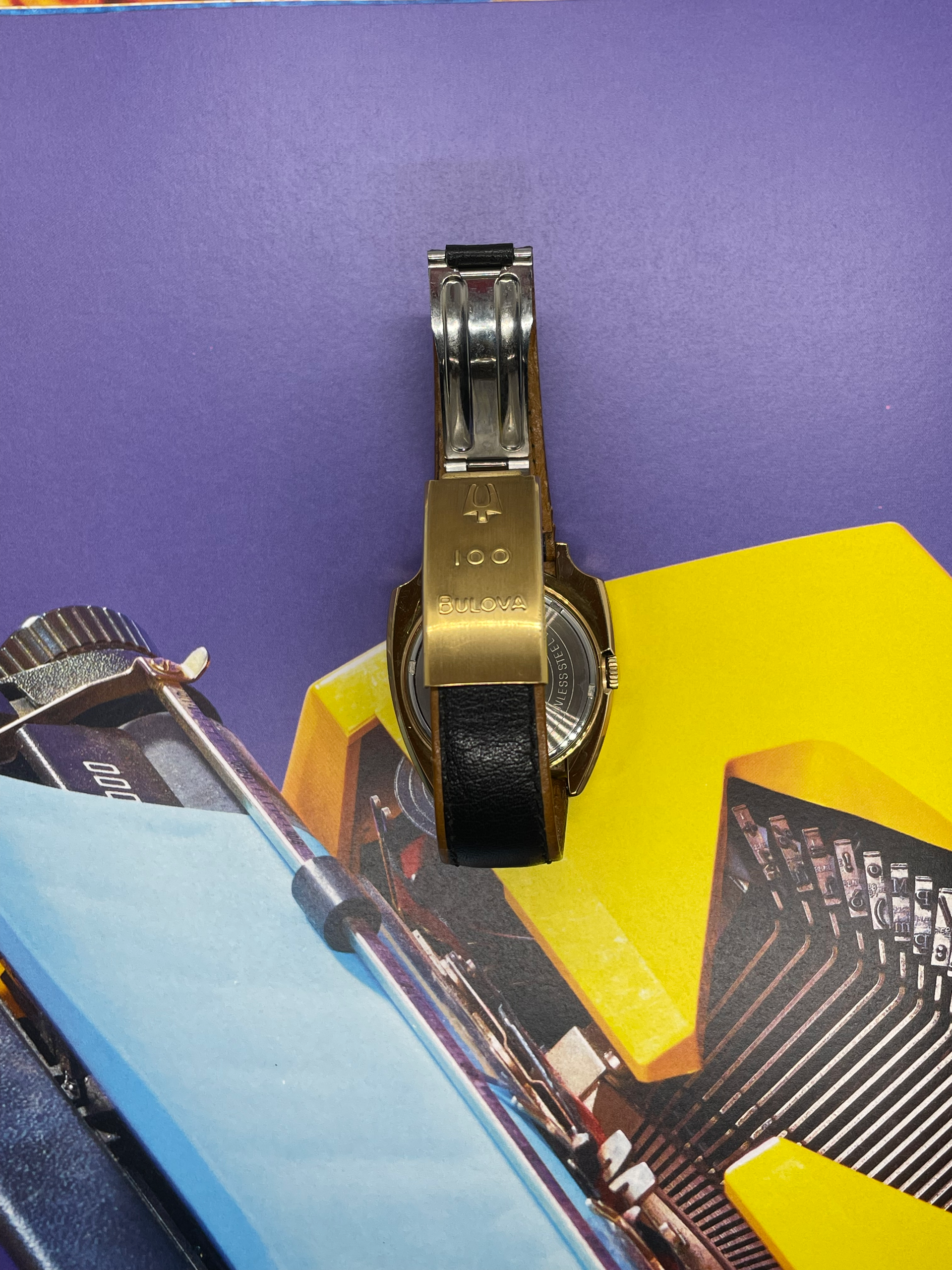 Montre BULOVA Accutron Vintage - Un Classique des Années 1975 avec Mouvement Diapason