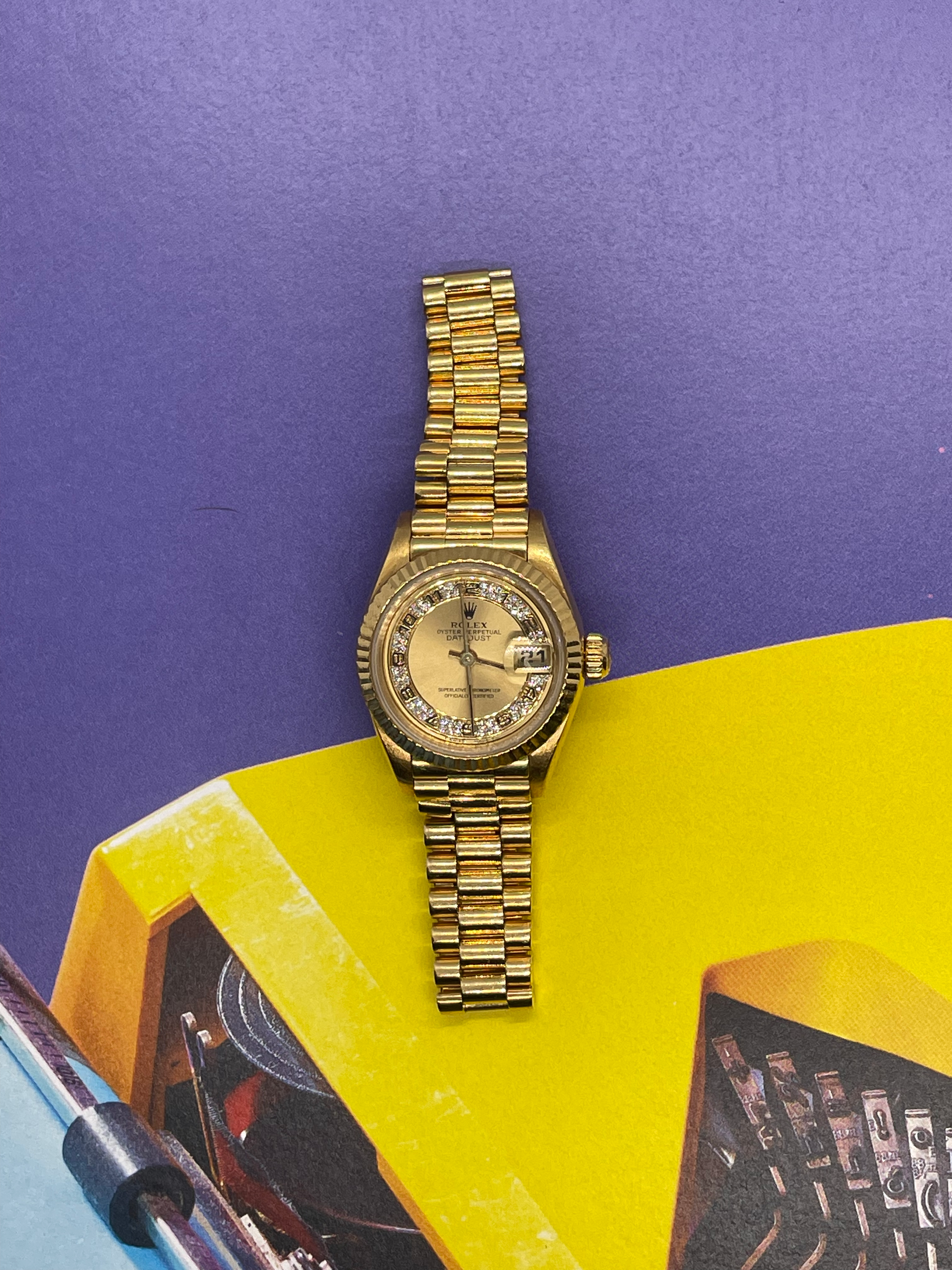 Rolex Lady Datejust en Or Jaune 18K avec Cadran Diamant Myriad - Ref 69178